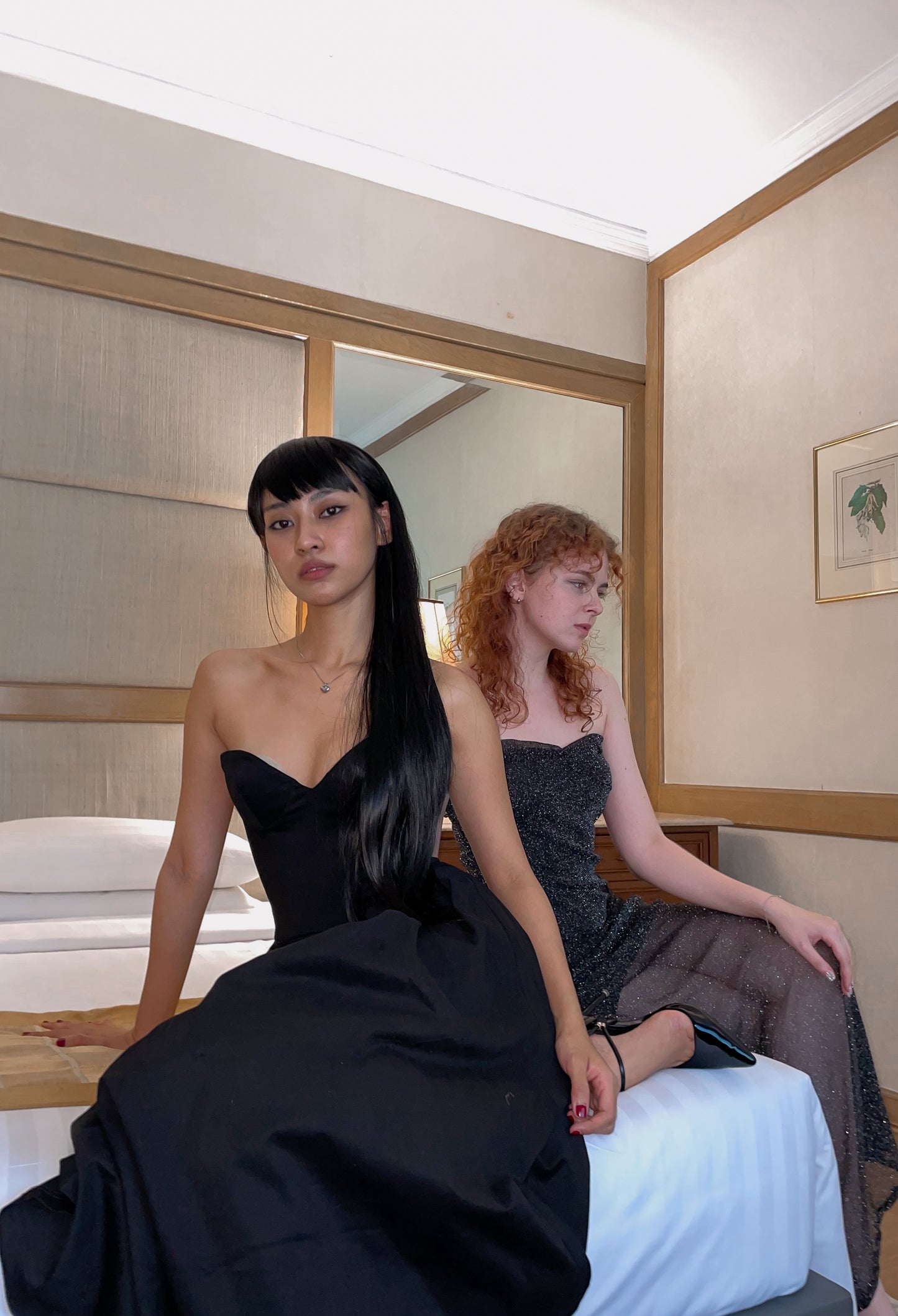 Supermodel Flare Dress in Black