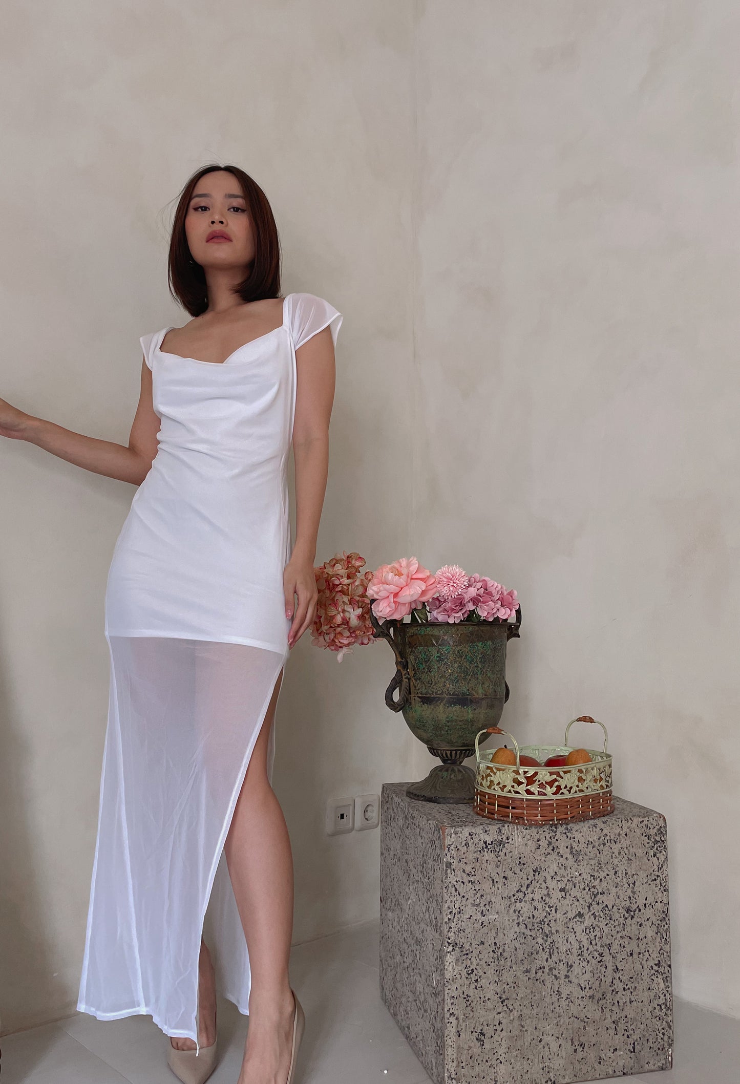 Dua Dress in White